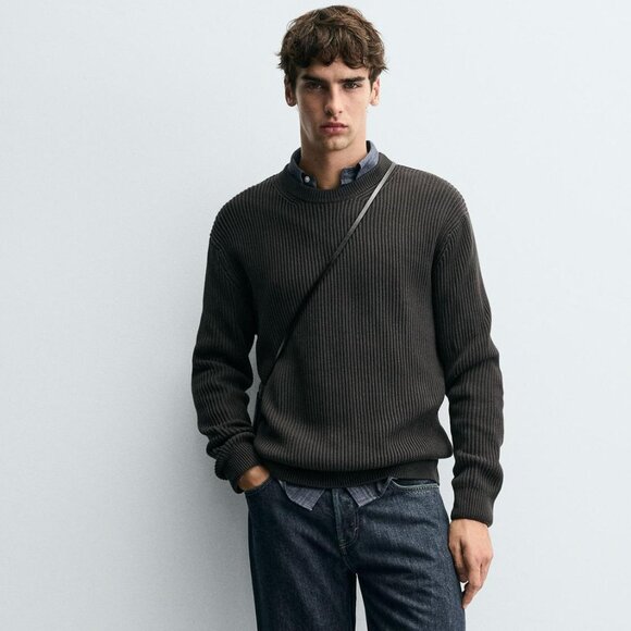 Zara Other - RIBBED TEXTURED SWEATER